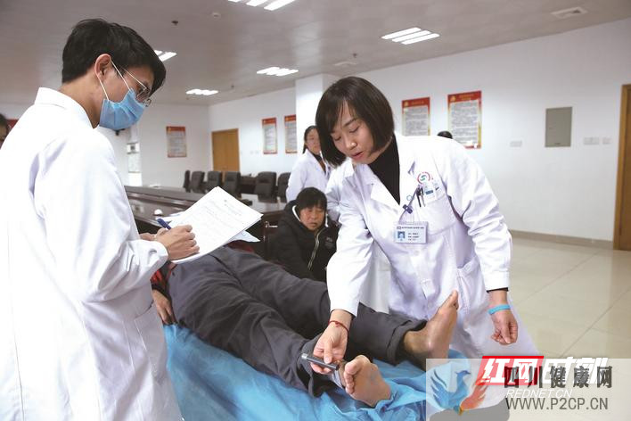 长沙县:医院内分泌科迎来就诊小高峰(图1) 长沙县:医院内分泌科迎来就诊小高峰(图1)