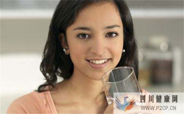 冬天女人喝什么蜂蜜好女人喝蜂蜜水的好处和坏处(干细胞对人体的好处和坏处)(图1) 冬天女人喝什么蜂蜜好女人喝蜂蜜水的好处和坏处(干细胞对人体的好处和坏处)(图1)