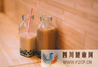 冬天的第一杯奶茶来了！奶茶喝多了会得糖尿病吗？(图1)