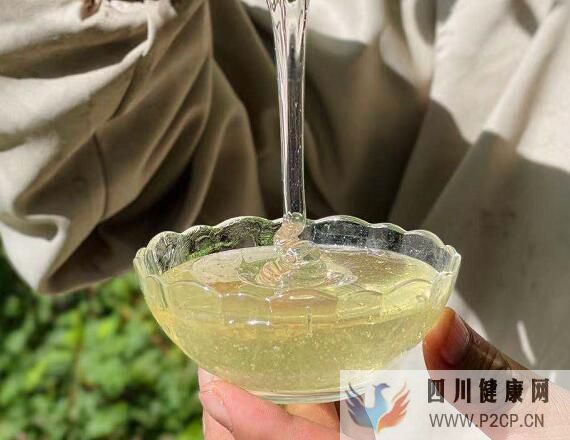 喝蜂蜜水的功效与作用早晚喝蜂蜜水的作用与功效(图1) 喝蜂蜜水的功效与作用早晚喝蜂蜜水的作用与功效(图1)
