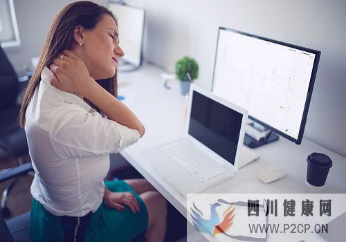 颈椎病前期有什么症状(图1) 颈椎病前期有什么症状(图1)